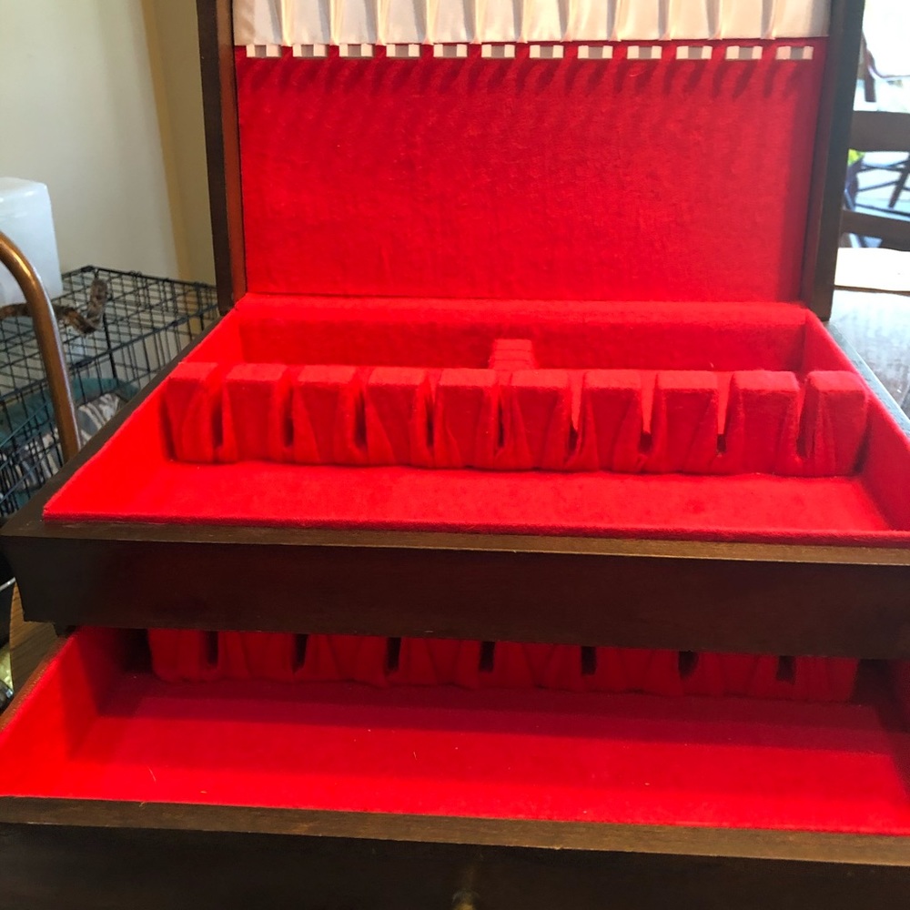 Flatware One Drawer Chest - Picture 3 of 6